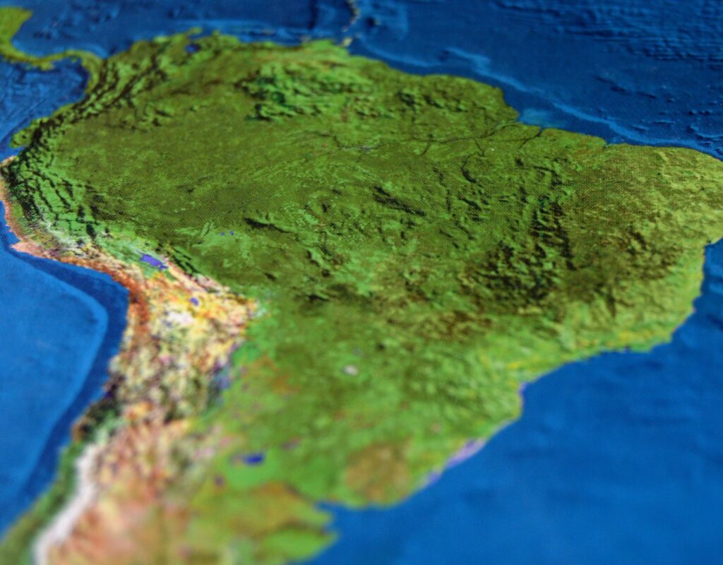 Conectando a América Latina Os Estrangeiros que passaram pela FUNBEO